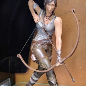 Lara Croft Tomb Raider Statue